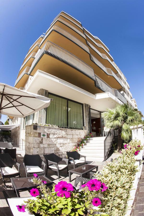 Hotel Brig Cattolica Exterior photo